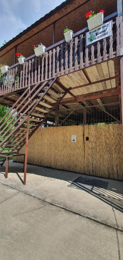Fuege-Fa-Haz Vasarosnameny - Gergelyiugornya Appartement Buitenkant foto