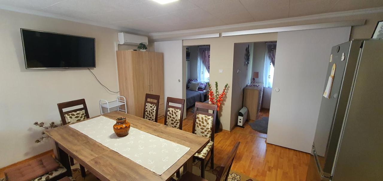 Fuege-Fa-Haz Vasarosnameny - Gergelyiugornya Appartement Buitenkant foto