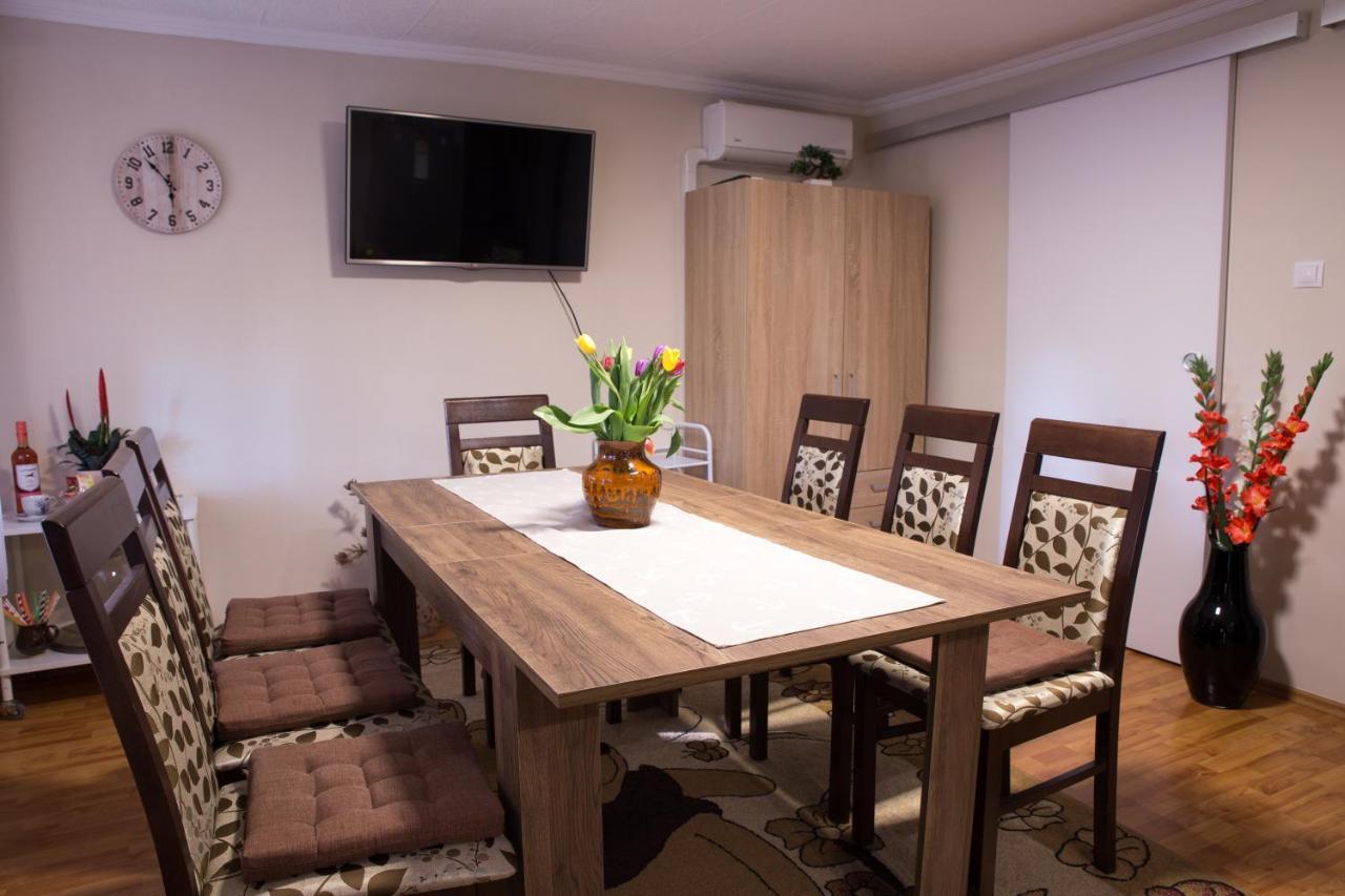 Fuege-Fa-Haz Vasarosnameny - Gergelyiugornya Appartement Buitenkant foto